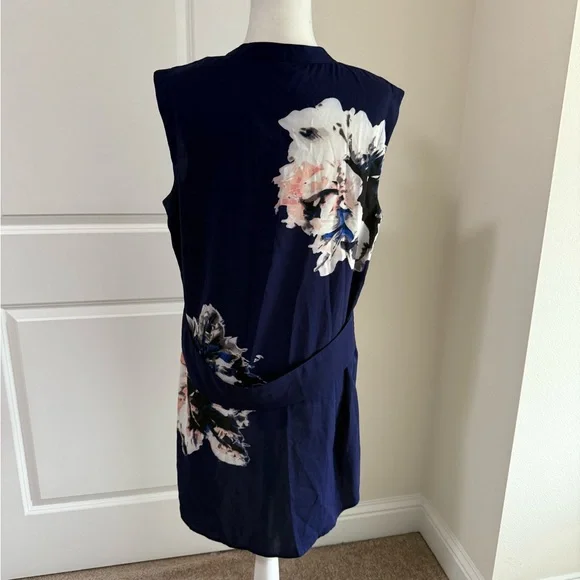 Vince Camuto Floral Sleeveless Tunic Top Navy Blue Size Large - Picture 9 of 9